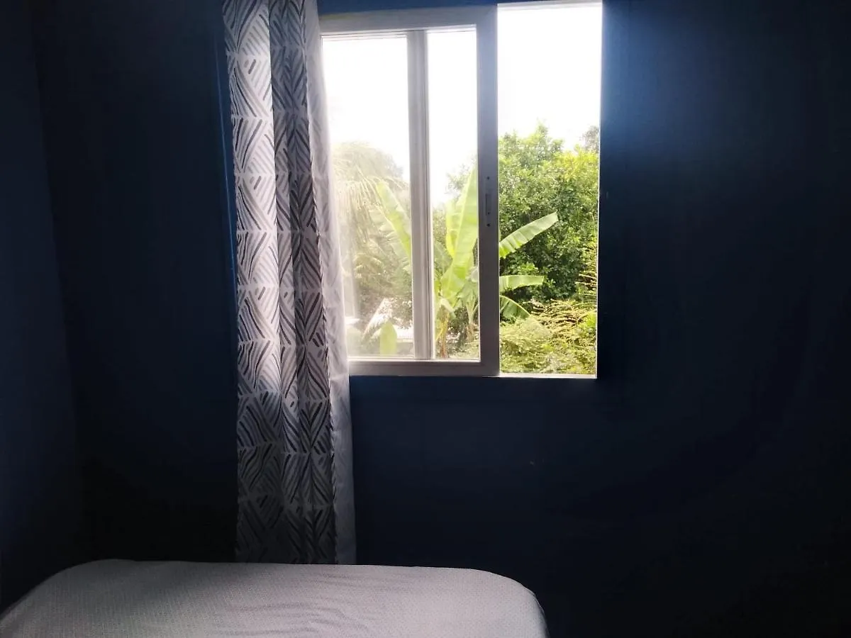 Casa de Férias Ian Creole Garaden Cottages Roseau